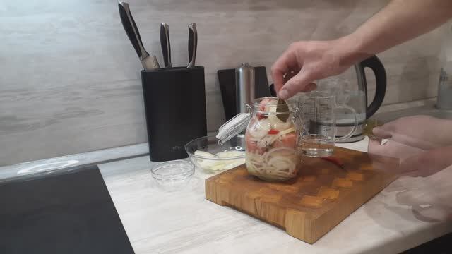 УТОПЕНЦЫ  Популярная Чешская закуска к пенному  Оригинальный рецепт!