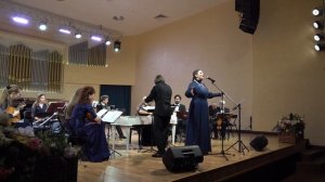 "Мерцающий свет", муз. и сл. Б. Зиганшина, поёт Л. Русакович, АОРНИ Радио и ТВ, дир. А. Лисовец.