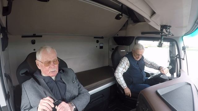 Легендарный Дальнобойщик Владимир Гостюхин на КАМАЗе семейства К5