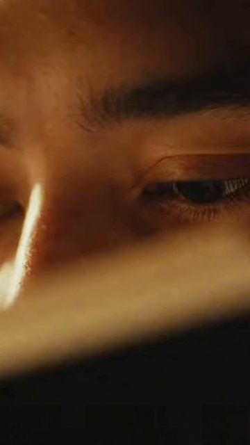 ПРИ ЧТЕНИИ БЕЗ СВЕТА - ЗРЕНИЕ САДИТСЯ?!