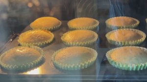 Ванильные капкейки на кефире! Кексы как в кондитерской!