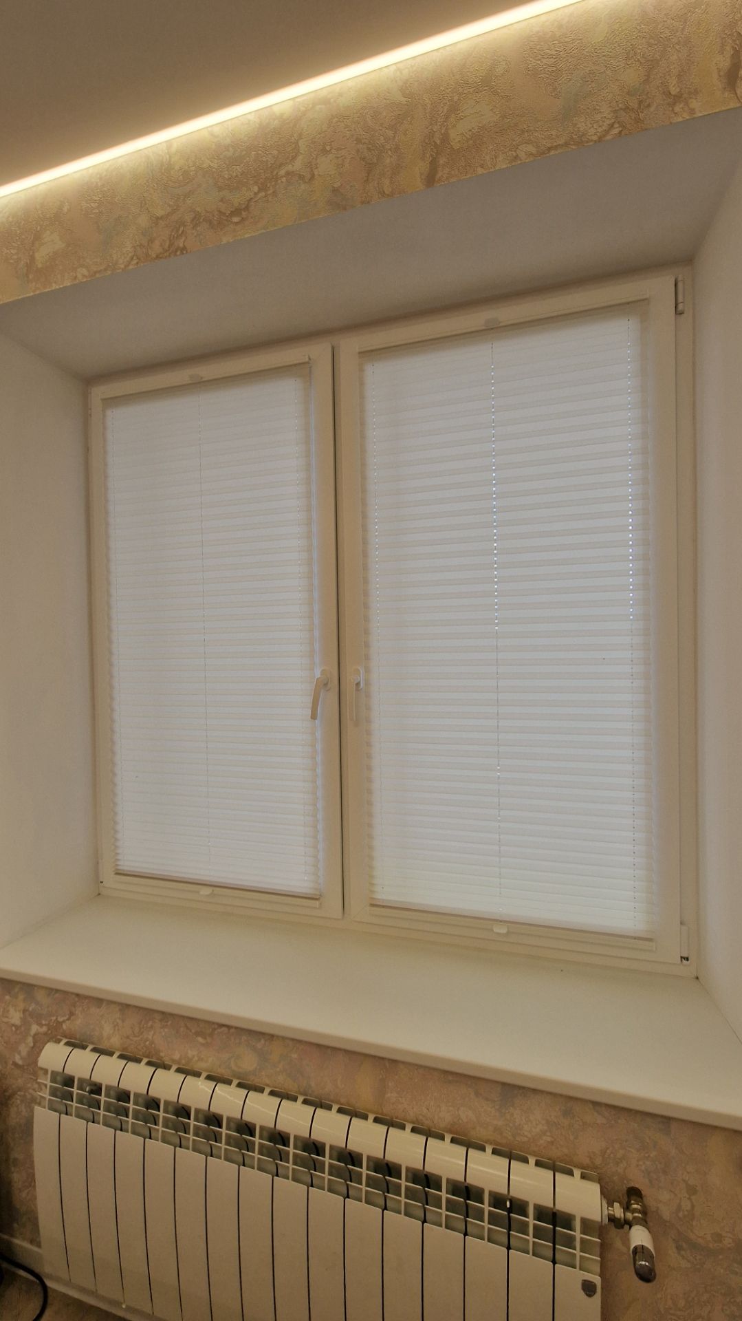 Ткань Аляска пел. Светло-бежевый . Шторы плиссе ВВ21