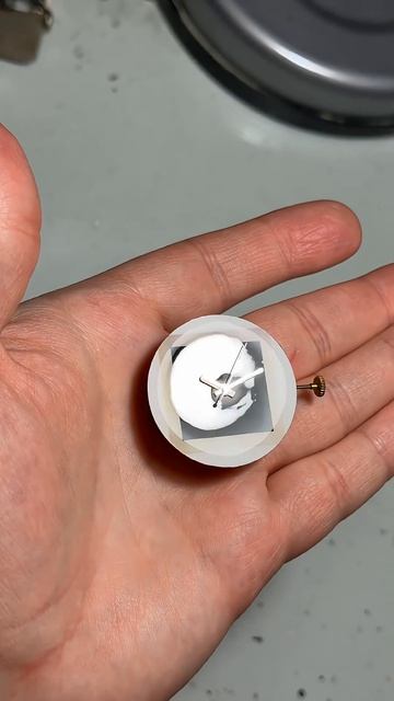 Вечный циферблат часы чёрный квадрат Малевич эмаль