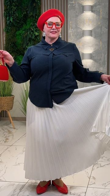 Доброе утро, красотки🥰💖 Дорогие леди, этот классический образ с парижским шиком создан для ваших ...