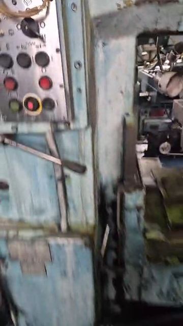 Станок вертикальный консольно-фрезерный 6Т13-29