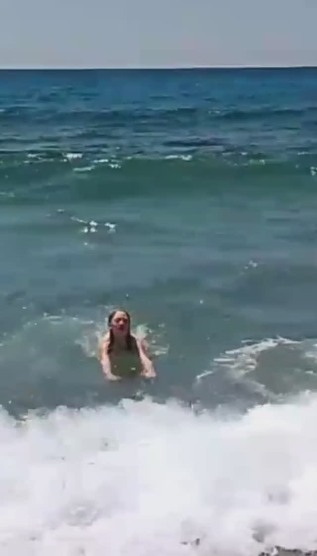 Купаемся в апреле. Турция.