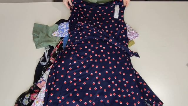 Лот 2694 Платья Англия КРЕМ 1250р_кг 7кг 29ед