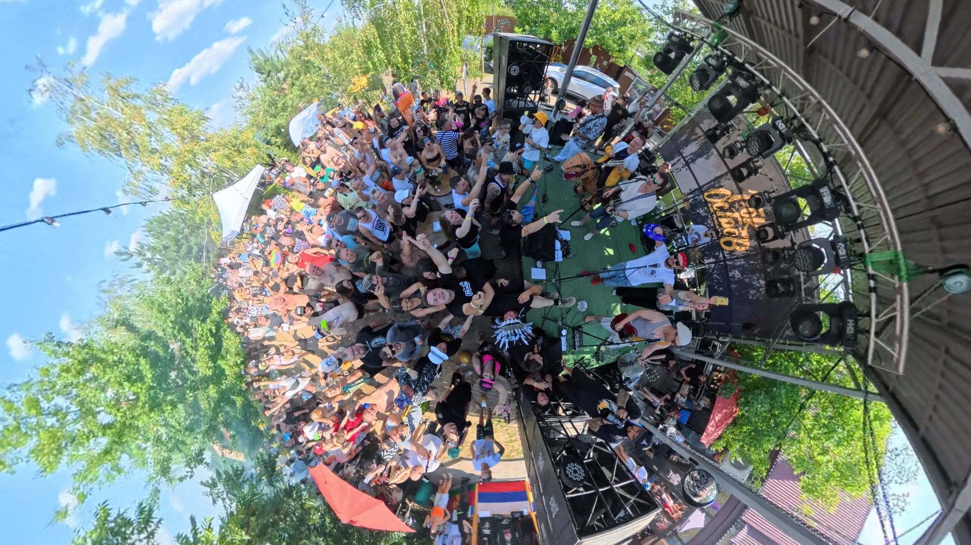 Видеоблог Конечно Вася - второй день фестиваля Рок Остров - 10 лет! 2025 г