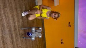 Робот собака - друг человека .