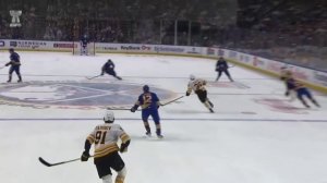 "Баффало" пропустил гол с центра площадки в матче плей-офф НХЛ