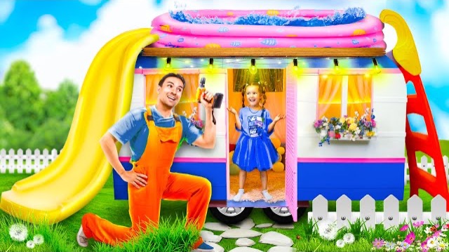 Я строю секретный замок из картона