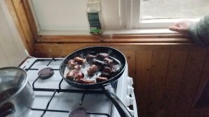 Жарю колбаску