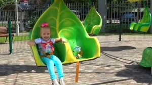 Детская площадка в парке аттракционов и игрушки Щенки [get.gt]