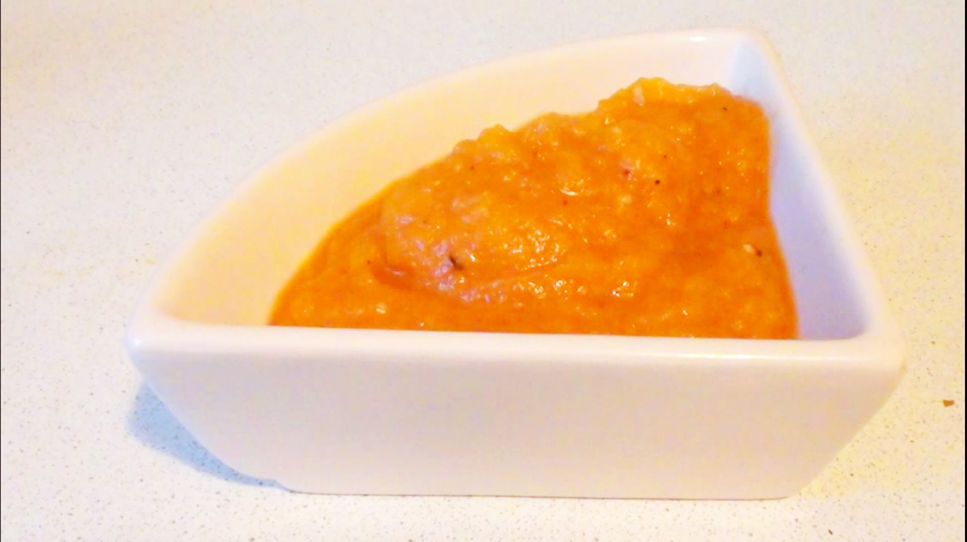 Домашняя кабачковая икра идеально подходит для  бутерброда- рецепт