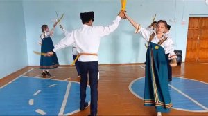 танец с флагами