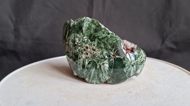 Серафинит(Клинохлор) 5х10,5х6,5 см