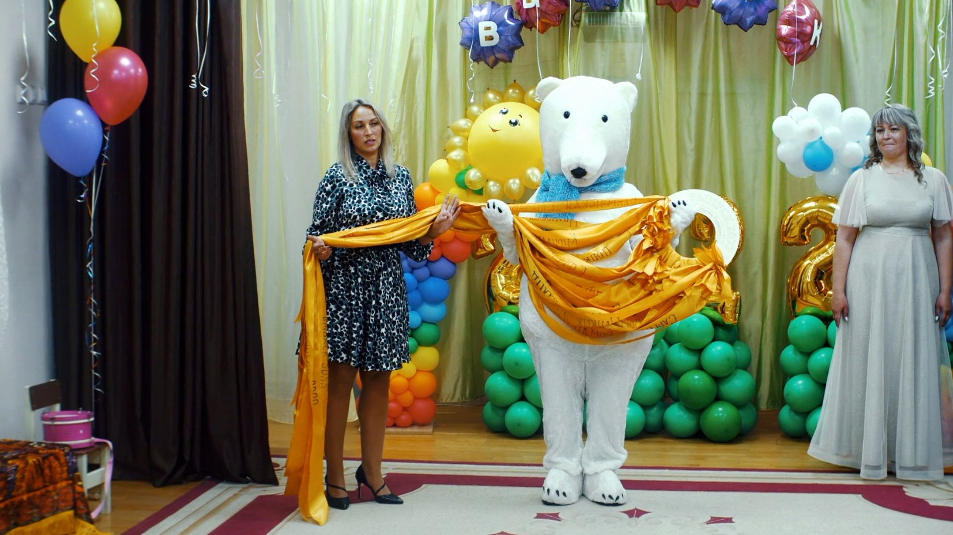 Новая традиция в детском саду вместо выпуска шаров - видеосъёмка детских праздников