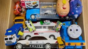 Машинки летают и прыгают! Развивающие мультики Машины помощники. Мультфильмы про машинки