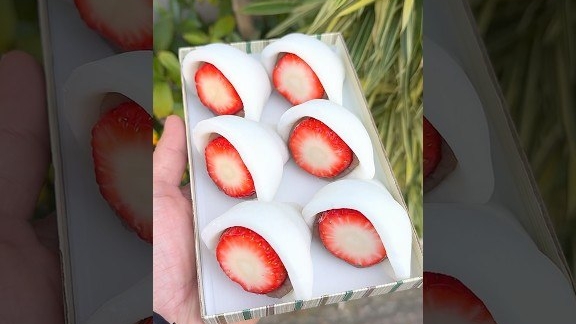 хабутай-моти с клубникой, в которое вы влюбитесь с первого же кусочка 🍓