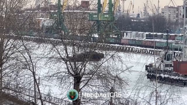 Флот в Морканале, Питер: буксир Акмал, танкер Нордстраум, ледокол Красин и др.