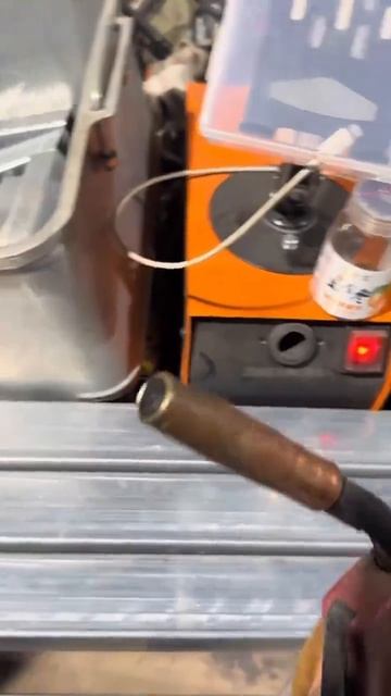 Для чистки сопла сварочного полуавтомата