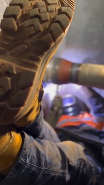 Удобное положение это главное при сварке