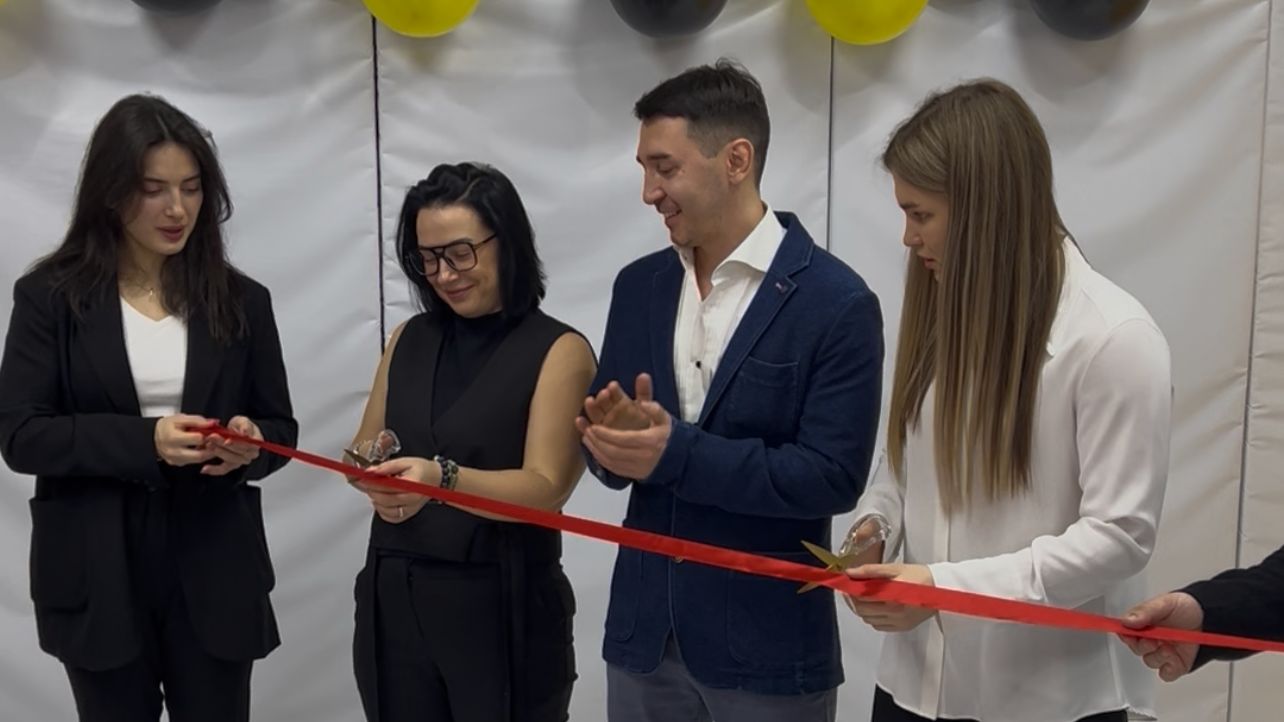 Открытие Седьмой Император в Санкт-Петербурге в Невском районе