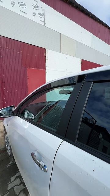 Плоские тюнинг дефлекторы для окон Toyota Vios Fs хэтчбек / Ветровики на Тойота Виос ФС