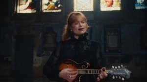 Freya Ridings - Dancing In The Kitchen
