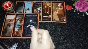 Чего он боиться в отношениях со мной? Заметки Судьбы расклады на картах онлайн