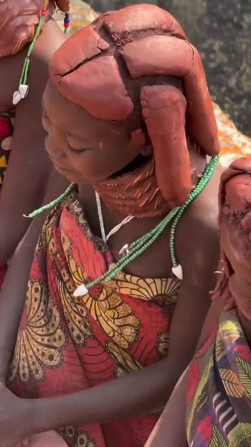 В конце видео описание.