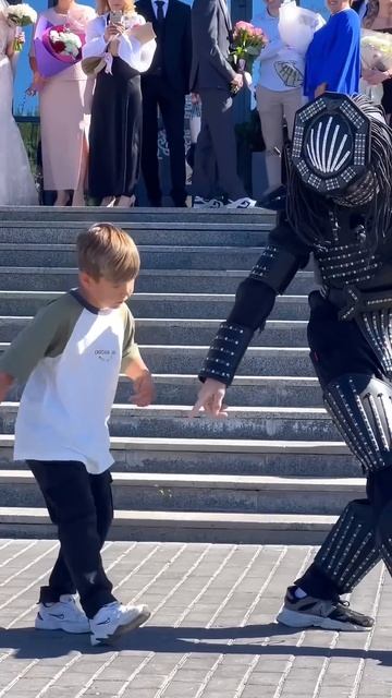 ASTRONOMIA 40M SUBS  TUZELITY TEACHING LITTLE BOY