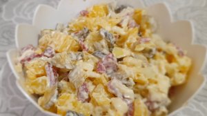 Салат с колбасой