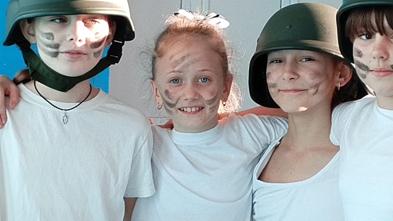 Соревнования к 23 февраля 3 а класс