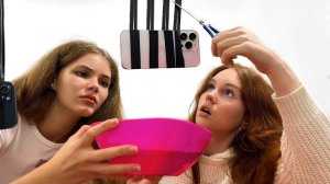 IPhone-ЧЕЛЛЕНДЖ! ЧЕЙ ТЕЛЕФОН УПАДЁТ В ВОДУ?