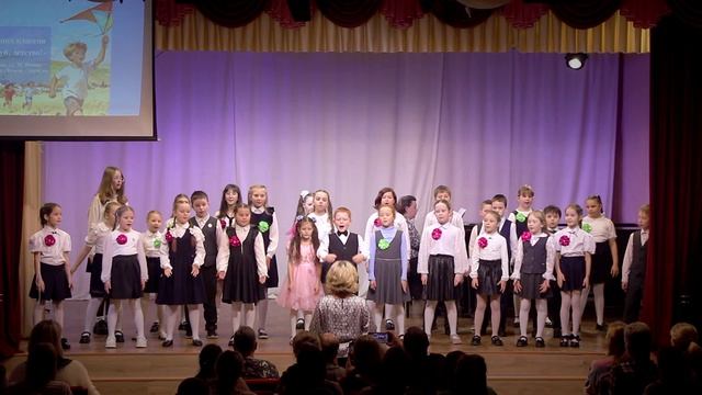 02 - муз. И. Космачева, сл. М. Яснова, из м.ф. "Чучело-мяучело", "Здравствуй, детство"