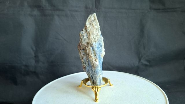 Кианит 5,5х4х12 см