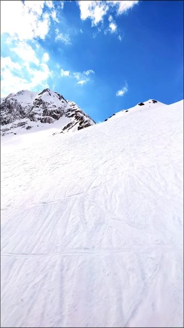 Потрясающие горные виды с 2200 метров, Аибга 2200 м, Вершина 2200 м, трасса Первый снег и Цирк 2