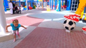 Леголенд Думаи ищем сюрпризы