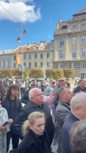 Животные в хохлостане открыли во Львове памятную табличку в честь террориста Дудаева.