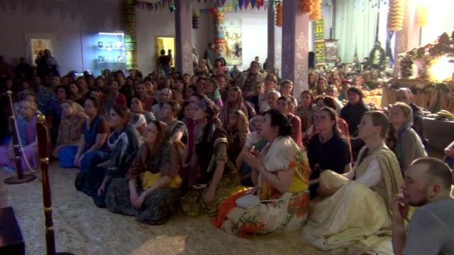 31.10.16. Дамодараштака в КЦ Гаура