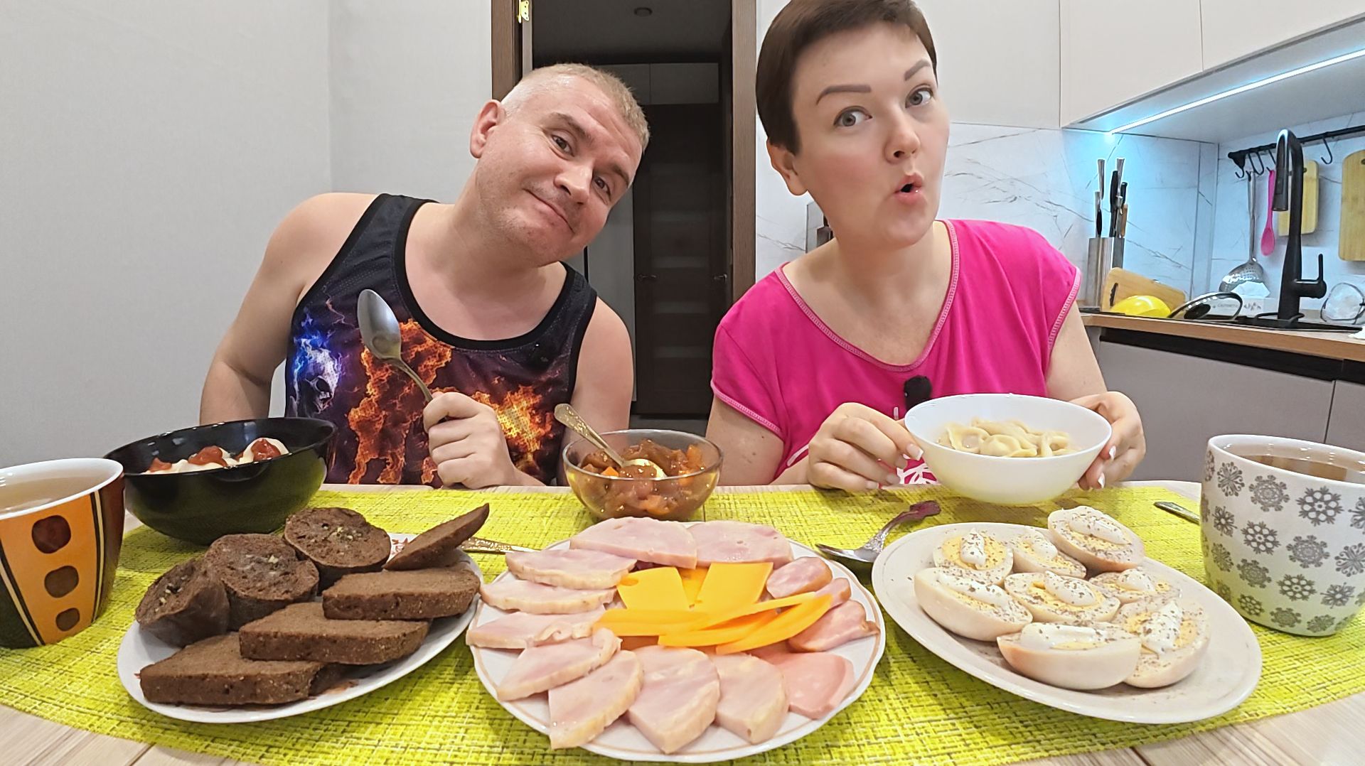 Мукбанг мы то что мы ЕДИМ! Планируем жить ВЕЧНО, мазолить глаза ХЕЙТЕРАМ и радовать ЗРИТЕЛЕЙ! Обед