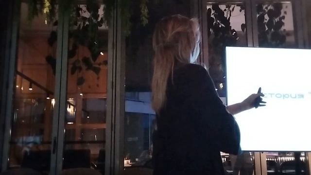 Лекция в баре Yolo в Екатеринбурге