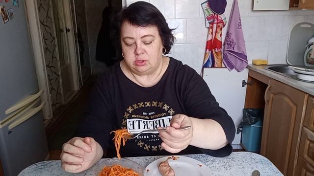 Снизу вкуснятина 😋 сверху объедение 🤤 а посередине на любителя 🙄