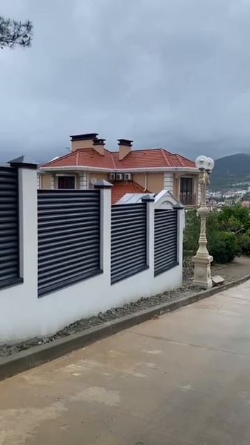 Готовый объект: забор жалюзи + ворота + калитка