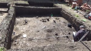 Мостовая на раскопе по улице Комсомольская, 28А