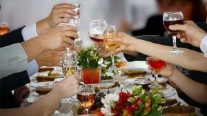 Ну вот и опять застолье... музыка В. Мищук, стихи А. Морозов ; исполнение А. Михайлов