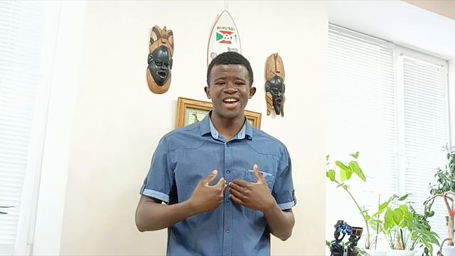 Александр Пушкин. Красавица  — читает  Уэдраого Сад Абдин Флорентин Иэро Юмо