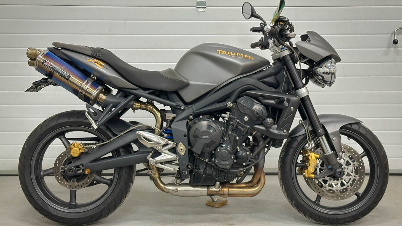 Triumph STREET TRIPLE R - SMTTMD41669393539