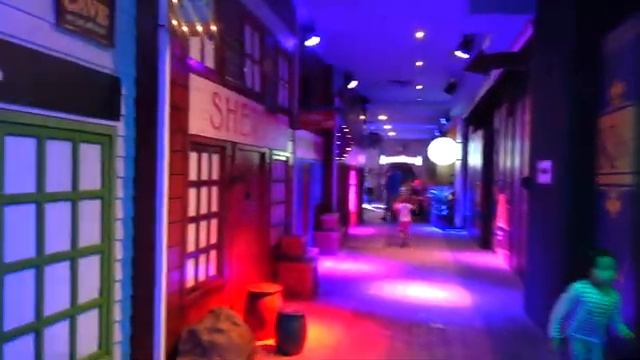 Детская площадка Говорящий кот Том ВЛОГ 3 с MY TALKING TOM в СУПЕР парке [get.gt]